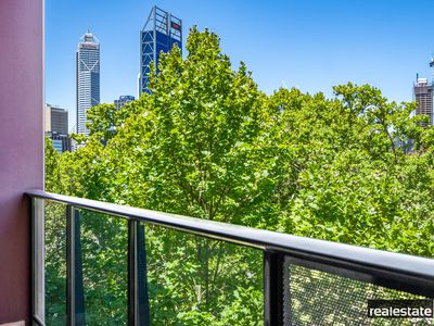 413 / 126 Mounts Bay Road, Perth