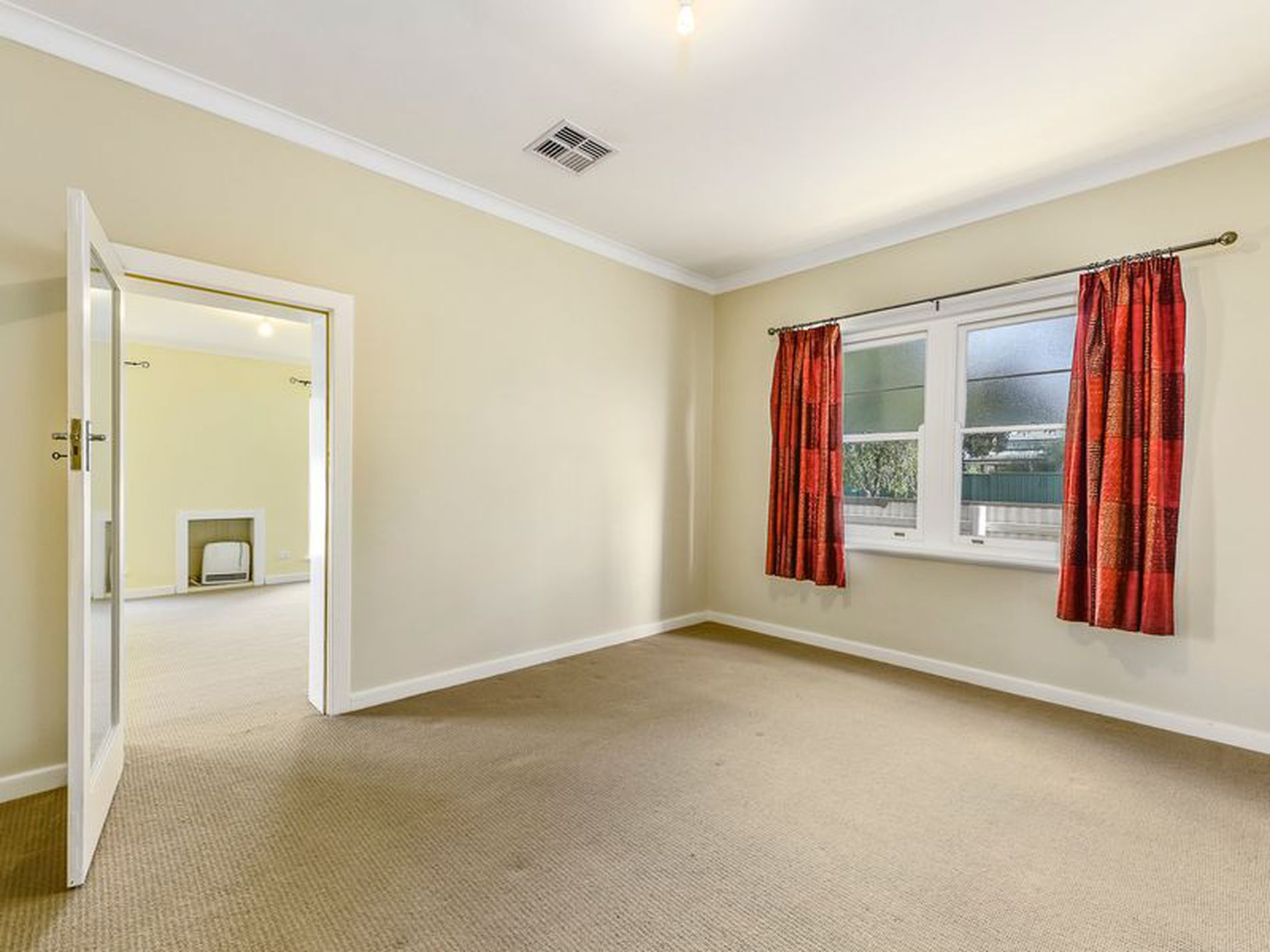 27 Main Street, Millicent