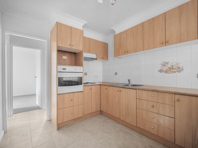 11 / 7-9 Hatfield Court, West Footscray