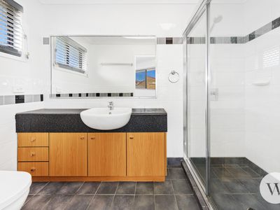 4 / 5 View Street, Chermside
