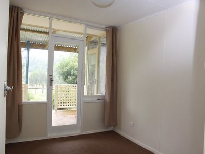 214 Middle  Road, Pelverata