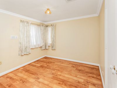 7 Clubb Court, Winthrop