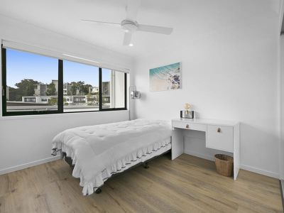 1021 / 154 Musgrave Avenue, Southport