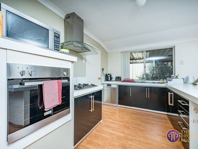 18 Santa Barbara Parade, Quinns Rocks