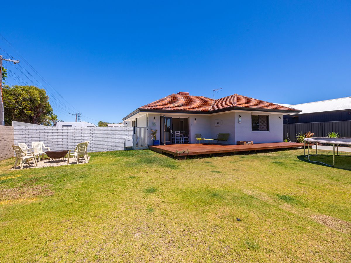 27 Thorsager Street, Coolbellup