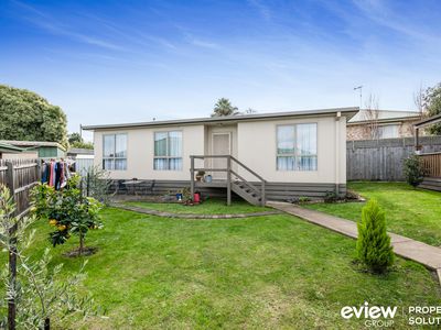 13 Inverness Close, Pakenham