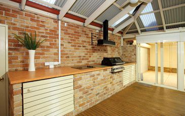 32 O'Neil Road, Beaconsfield