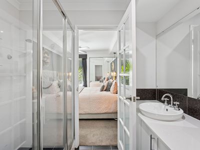 15 Palomino Promenade, The Vines