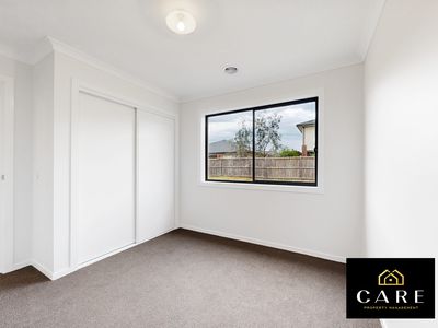 33 Casa Circuit, Clyde North