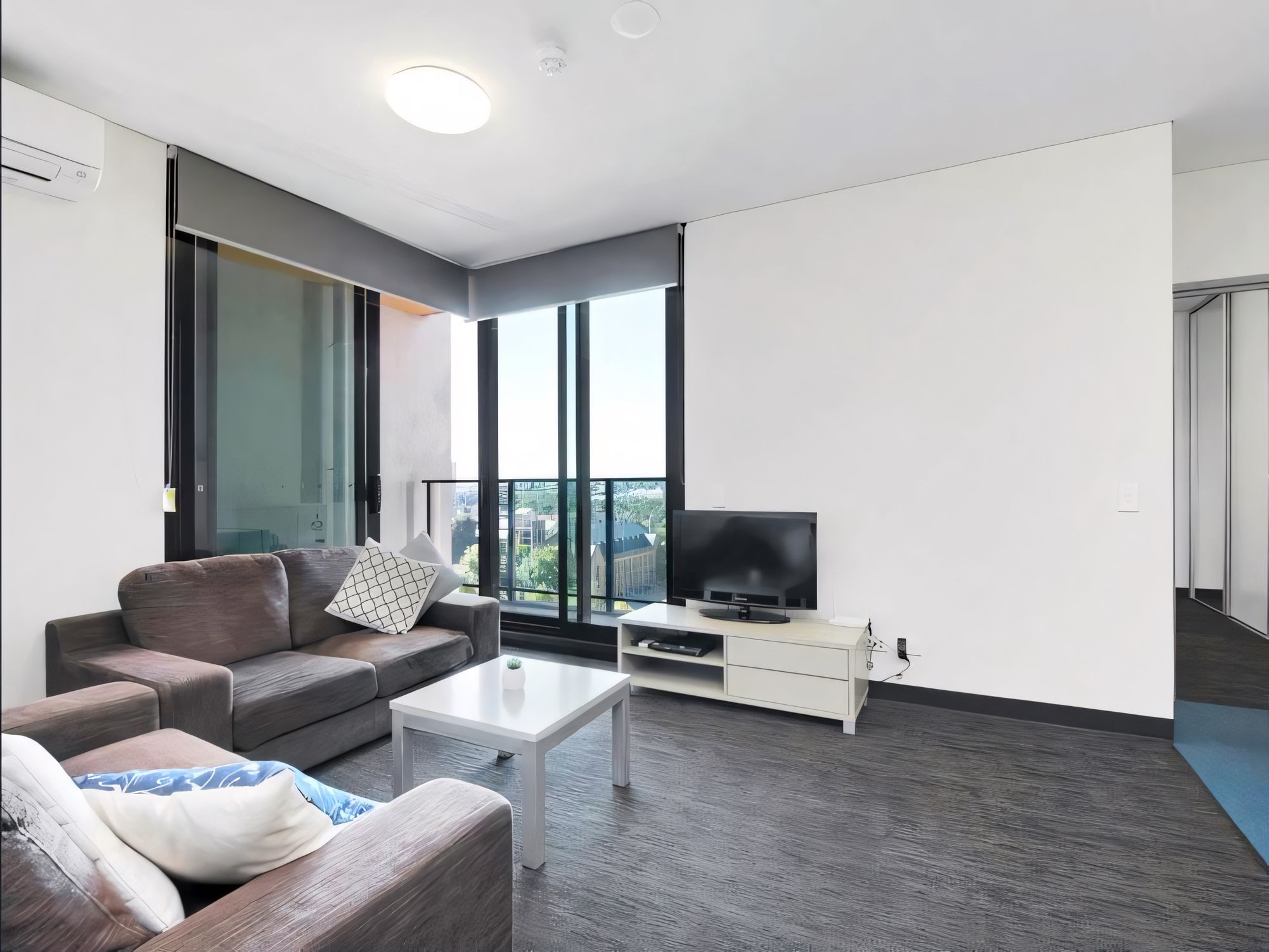 1004 / 15 Synagogue Place, Adelaide