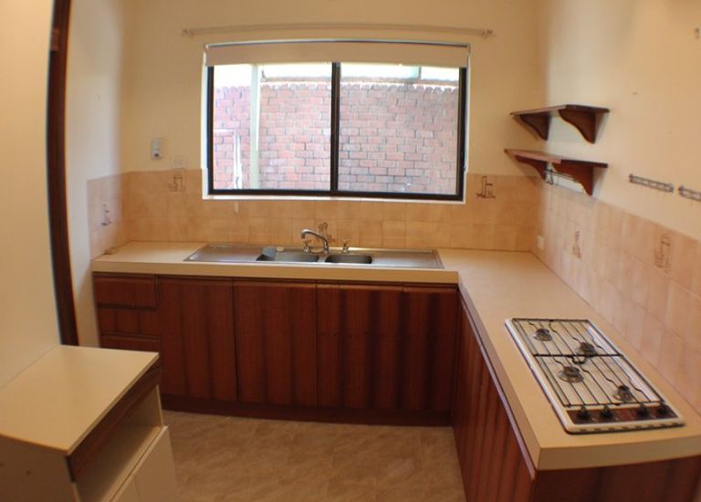 2 / 14 Strathmore Terrace, Brighton