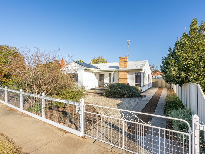 12 Field Street, Shepparton