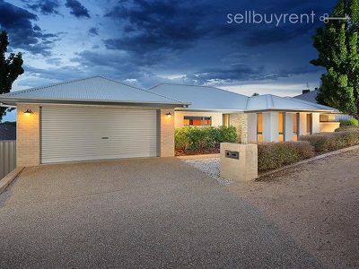 56 BALLARA DRIVE, Wodonga