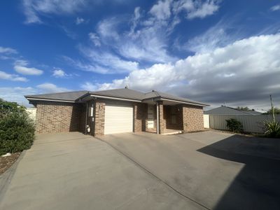 14 Ebor Way, Dubbo