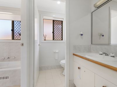 89 Leacocks Lane, Casula