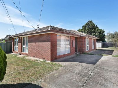 12 Coventry Drive, Werribee