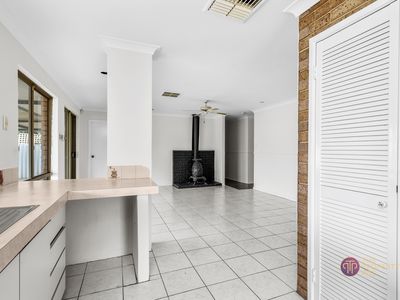 16 Sapling Way, Camillo