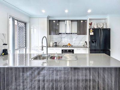 4 Gossan Circuit, Yarrabilba