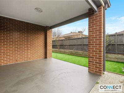 33 Burford Way, Cranbourne North