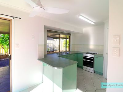 16 KOOKABURRA WAY, Woodgate