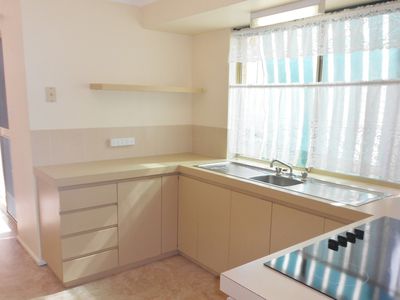 2/43 Weaponess Road, Scarborough