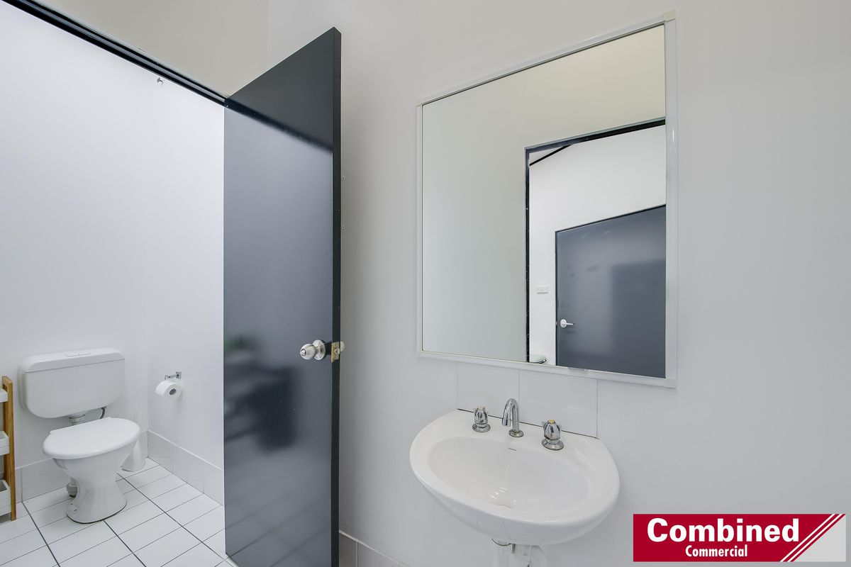 1 / 2-4 Main Street, Mount Annan