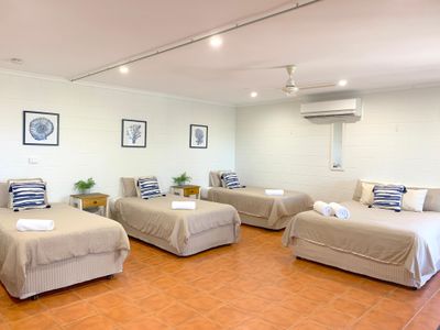 14 Gloucester Avenue, Hideaway Bay