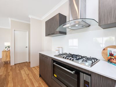 11 Barnard Grove, Byford