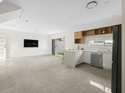 2 / 20 Blackwood Avenue, Casula