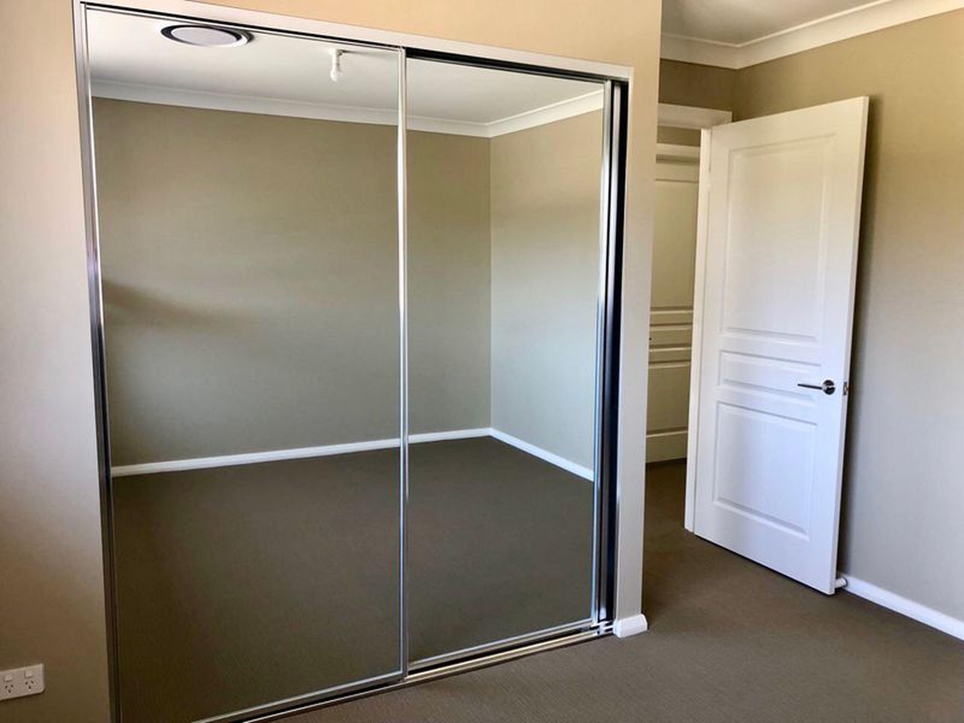 40 Bundle Street, CADDENS