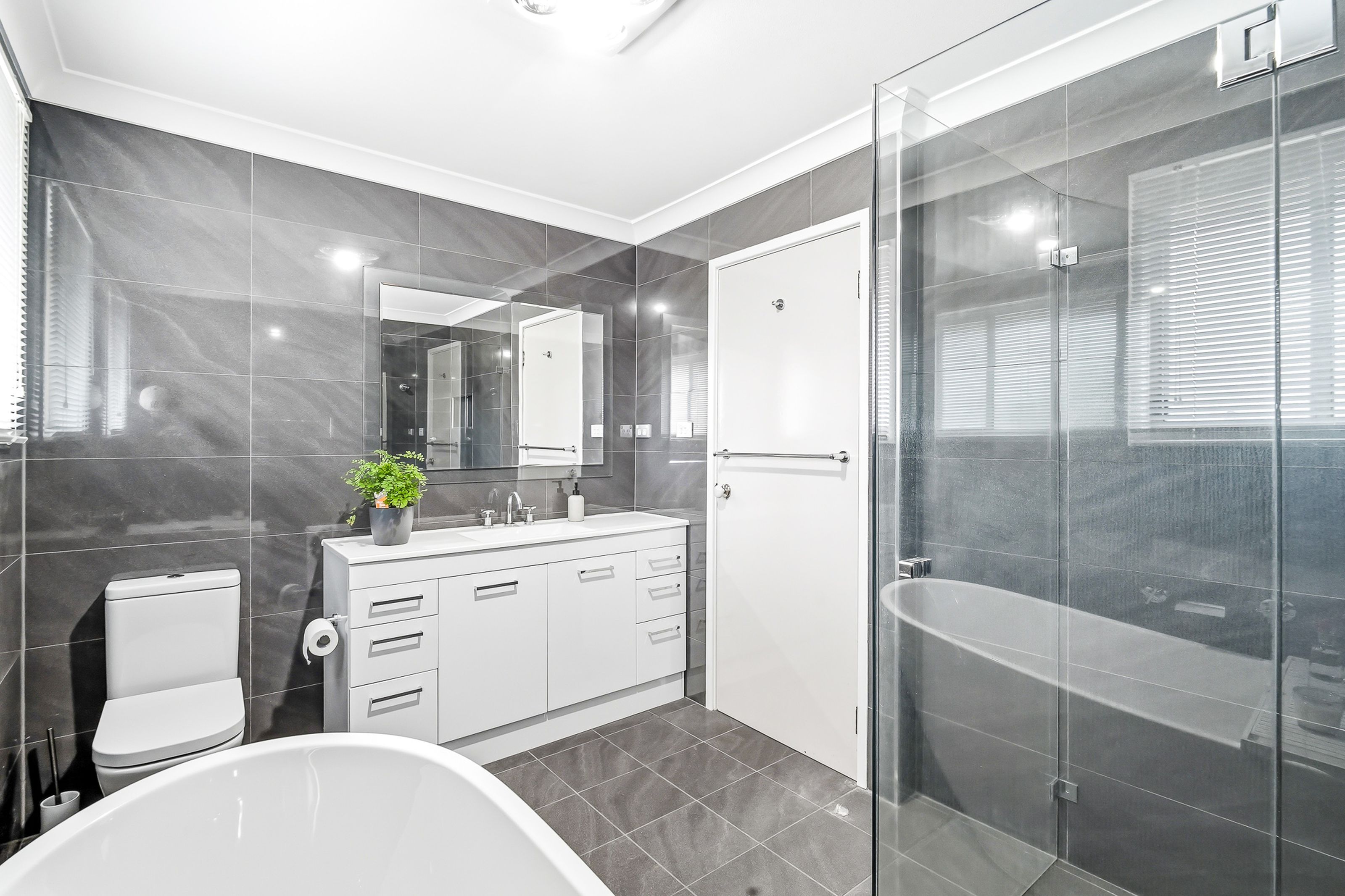 6 Kyarra Terrace, GLENMORE PARK
