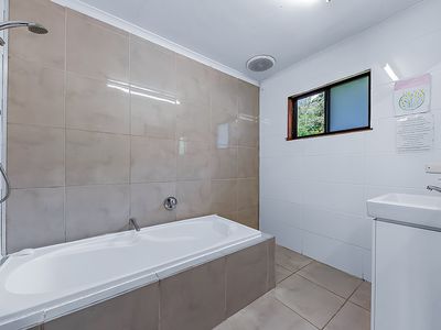 1 Usher Road, Mount Julian