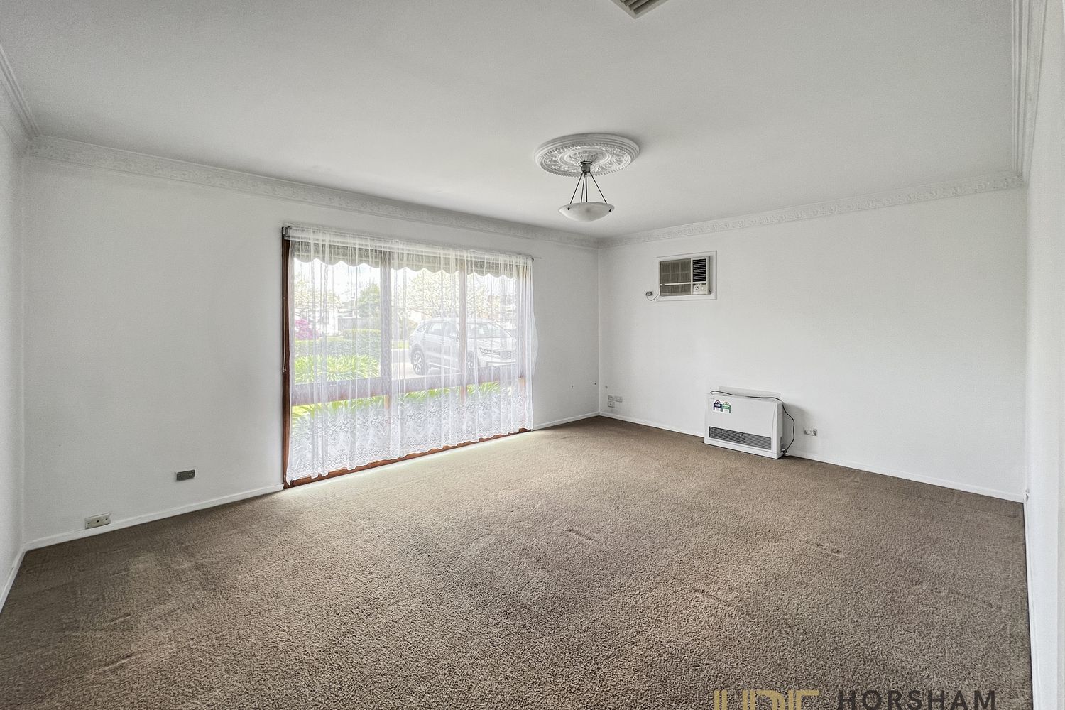 12 Bradshaw Street, Horsham