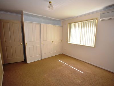 25 Bluebird Court, Longreach
