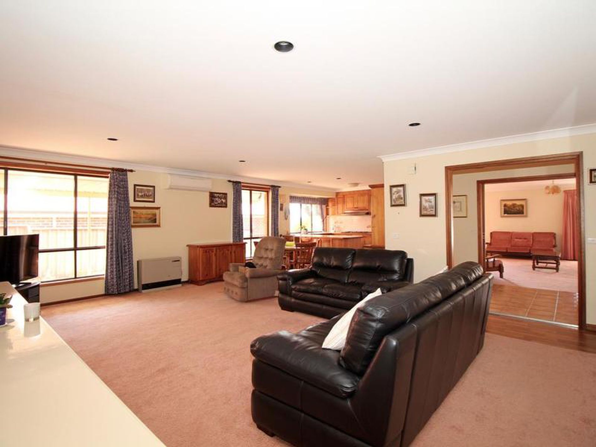 73 Lorimer Street, Llanarth