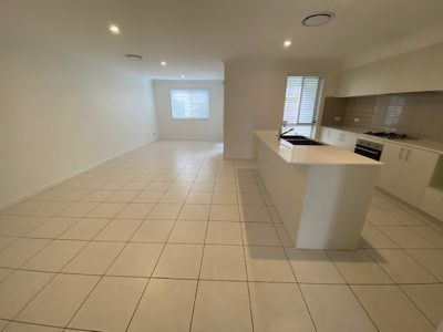 31 Highland Close, Macquarie Links