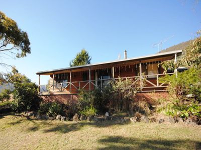 586 Back River Road, Magra