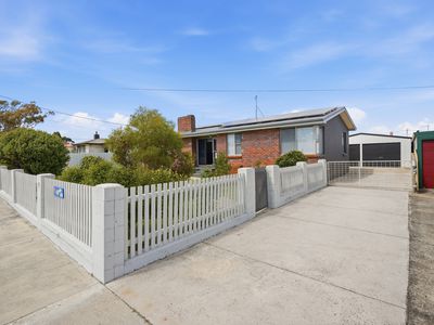 17 Parish Crescent, George Town