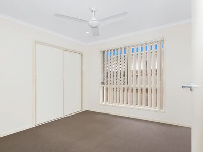 5 Wedge Tail Court, Griffin