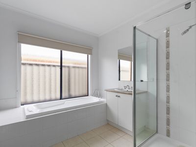 14 Thornley Court, Sale