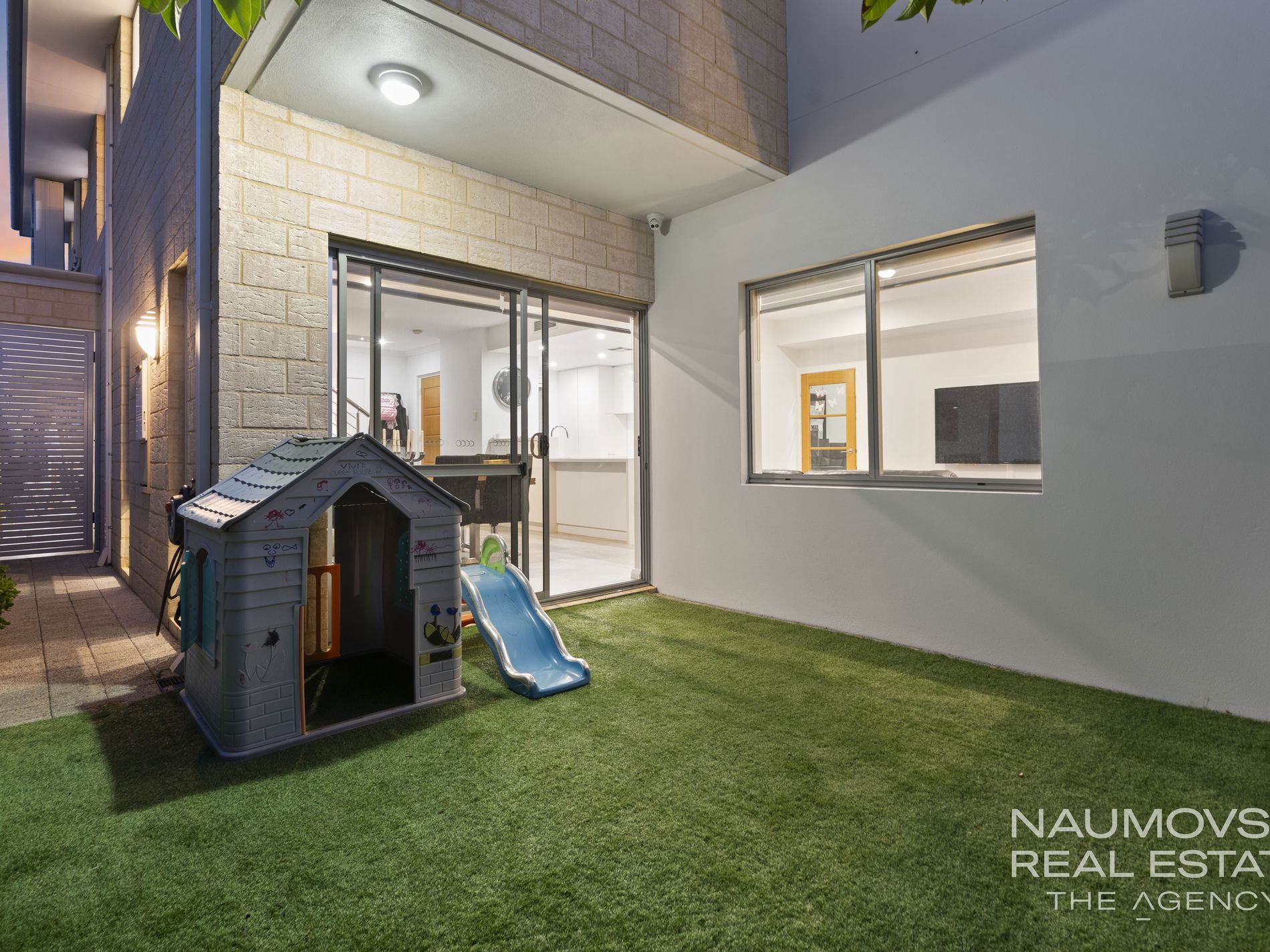 122C Hillsborough Drive, Nollamara
