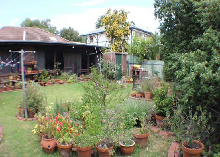 2 Shoreham Road, South Brighton