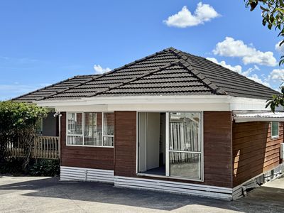 90b Birkdale Road, Birkdale