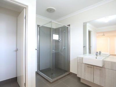 56 Obrist Place, Rochedale