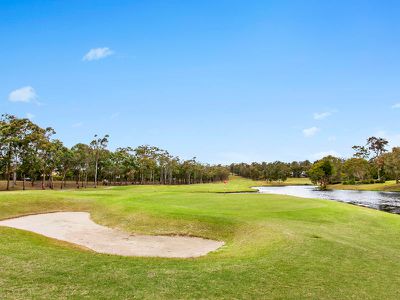 8 Brushwood Drive, Parkwood