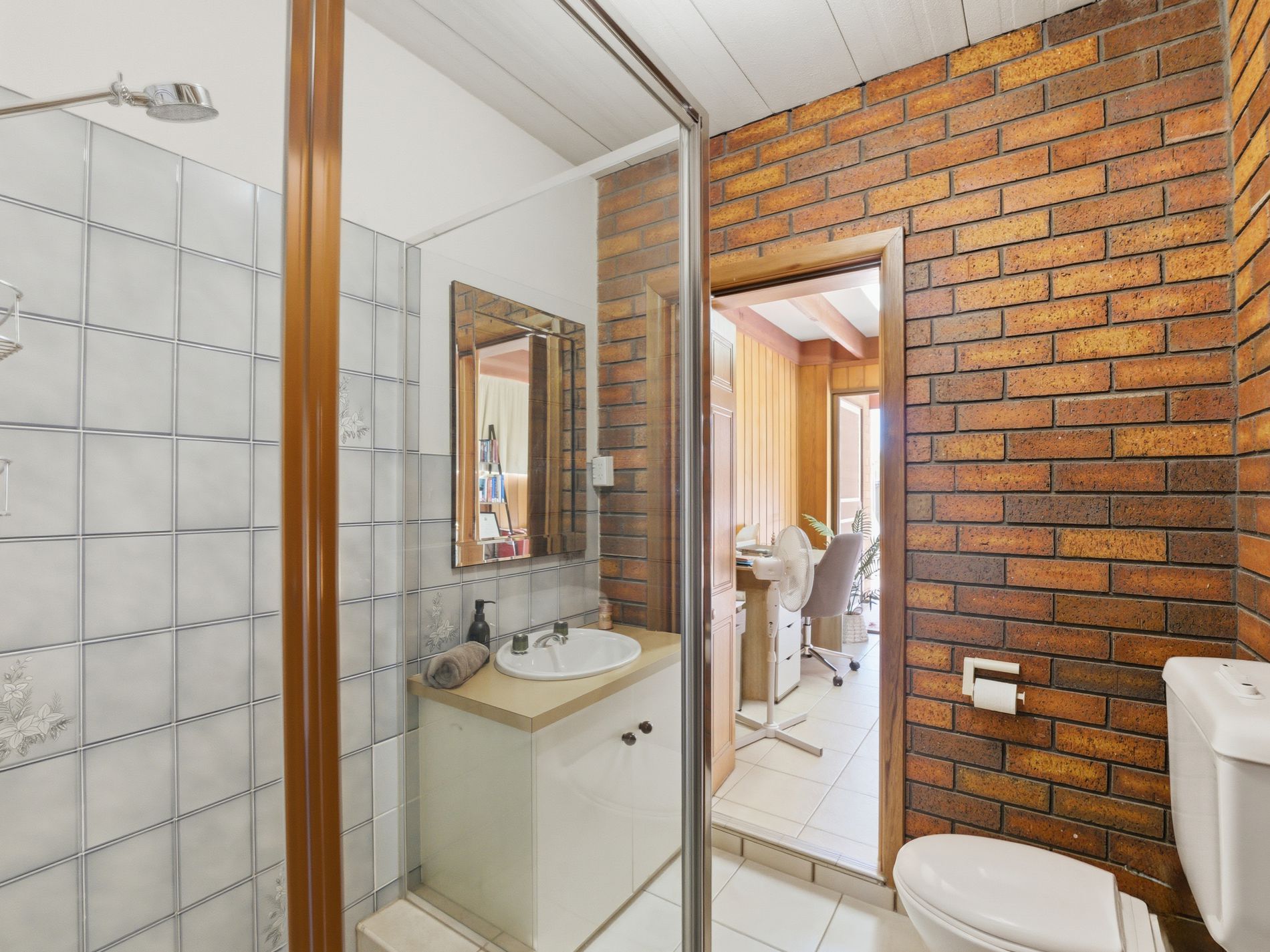 28 Holmes Crescent, Griffith