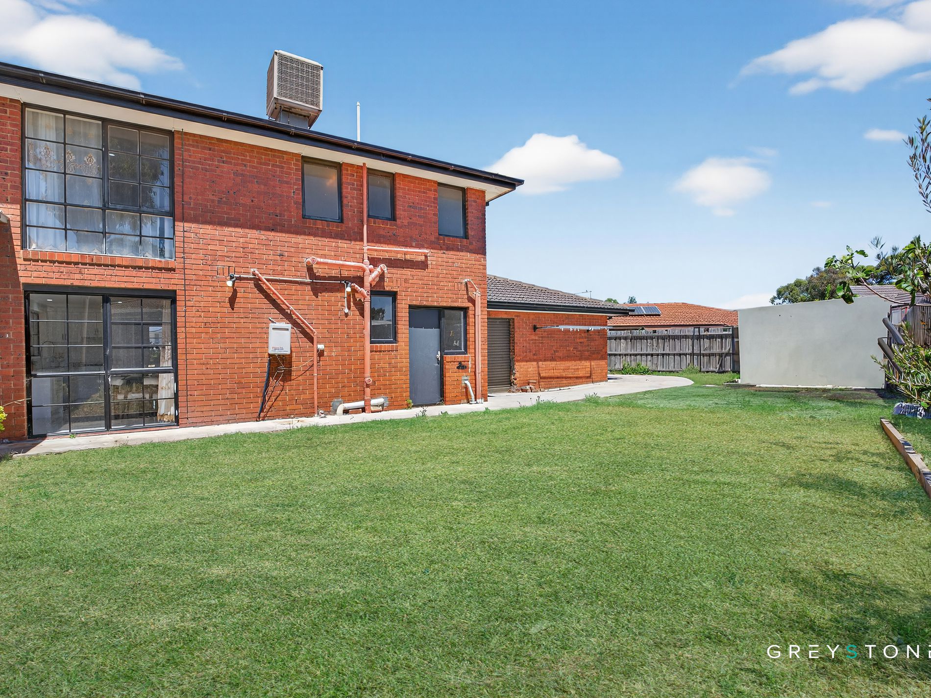 8 St John Place, Melton West