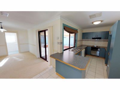2 Gwydir Court, Dubbo