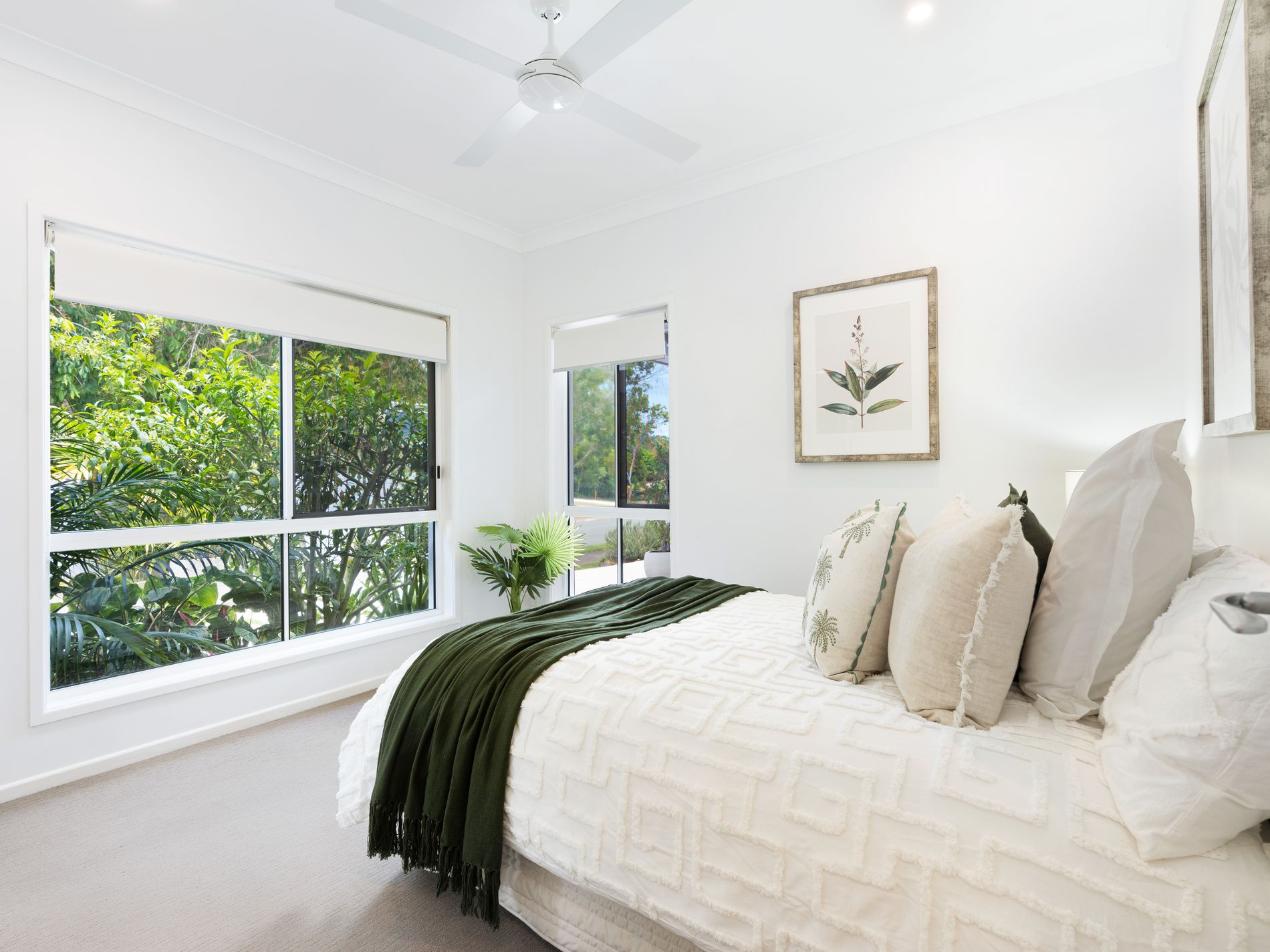 50 Lakeside Drive, Peregian Springs