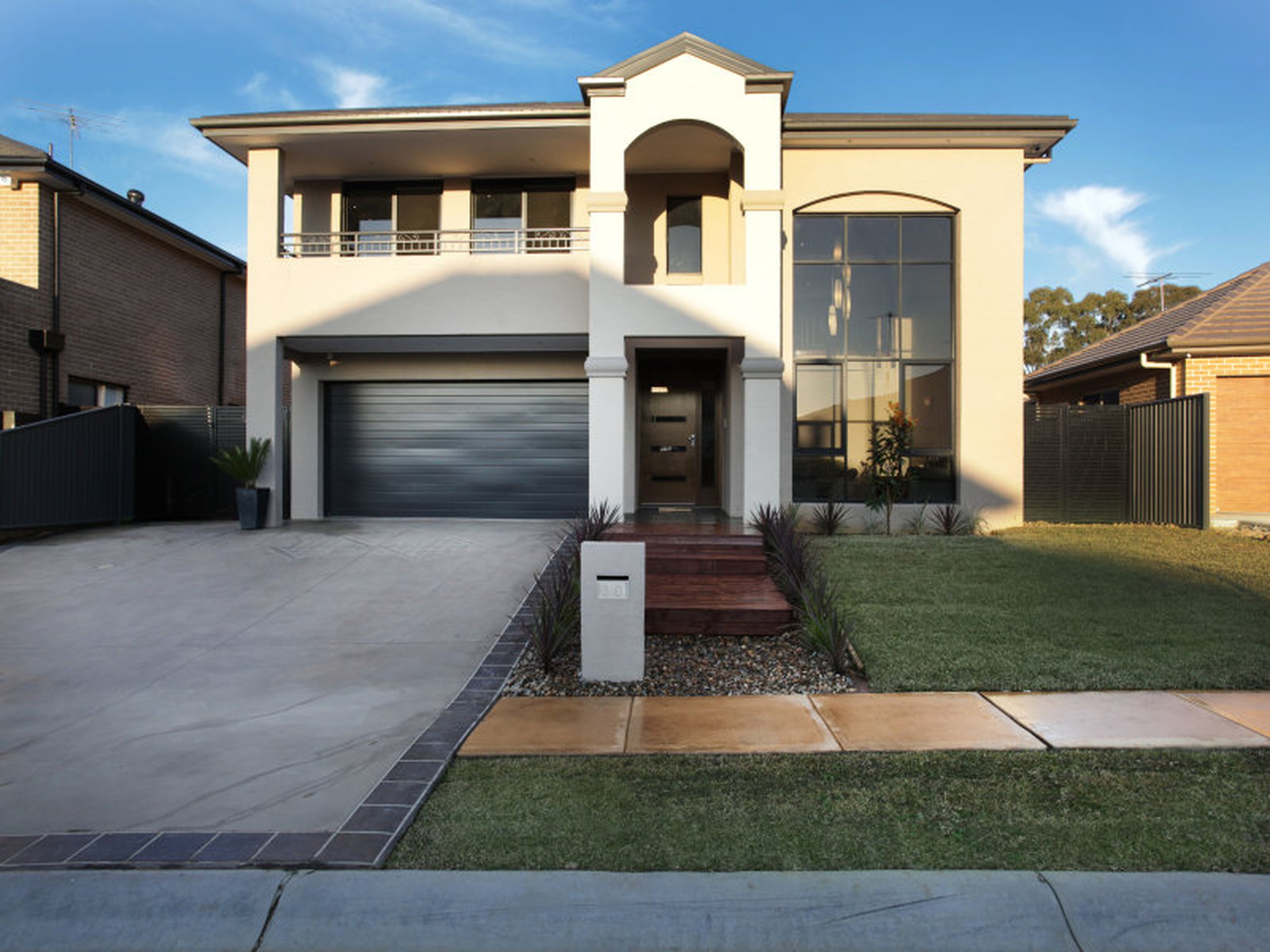 30 Bangalla Parade, GLENMORE PARK